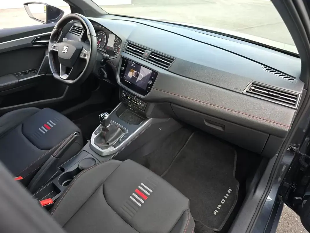 SEAT Arona 2020 - 14500 EUR, 61900 km - AUTO.MOTO.pt - 61900km - foto 35 de 42