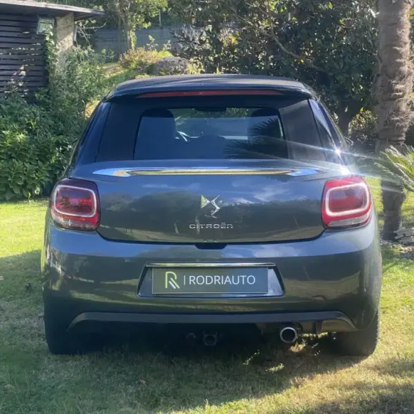 Citroën DS3 2013 - 14990 EUR, 156000 km - AUTO.MOTO.pt - 156000km - foto 2 de 26