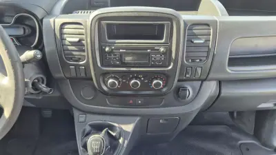 Renault Trafic 2.0 DCI L2 H1 2019 - 24900 EUR, 125914 km - AUTO.MOTO.pt - 125914km - foto 14 de 20