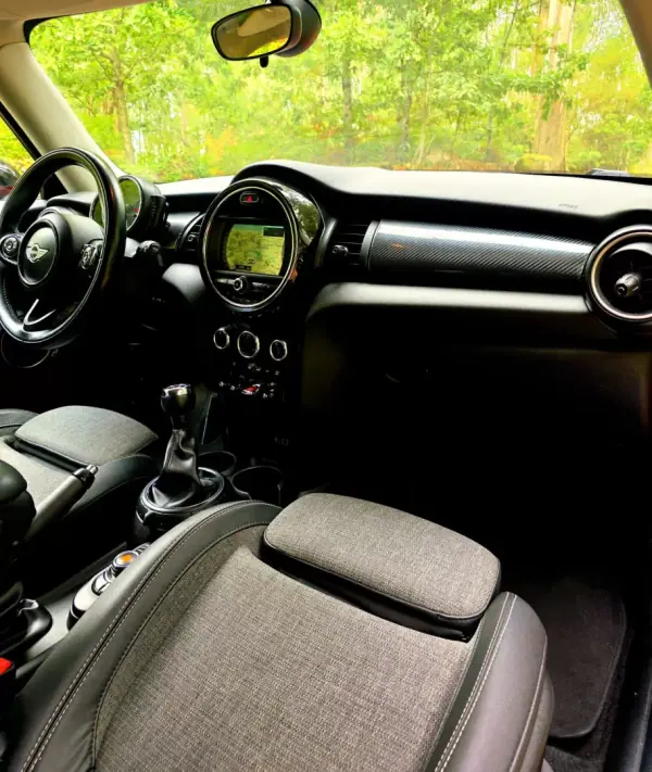 MINI 3 Portas 2015 - 15990 EUR, 138000 km - 138000km - foto 35 de 39