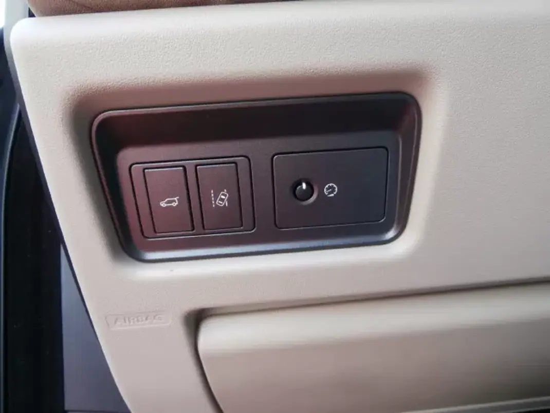 Land Rover Range Rover Evoque 2019 - 25500 EUR, 158956 km - AUTO.MOTO.pt - 158956km - foto 19 de 33