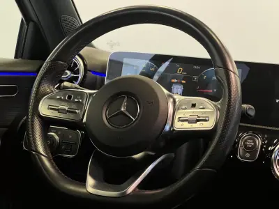 Mercedes-Benz A 180 2019 - 26990 EUR, 125000 km - AUTO.MOTO.pt - 125000km - foto 29 de 44