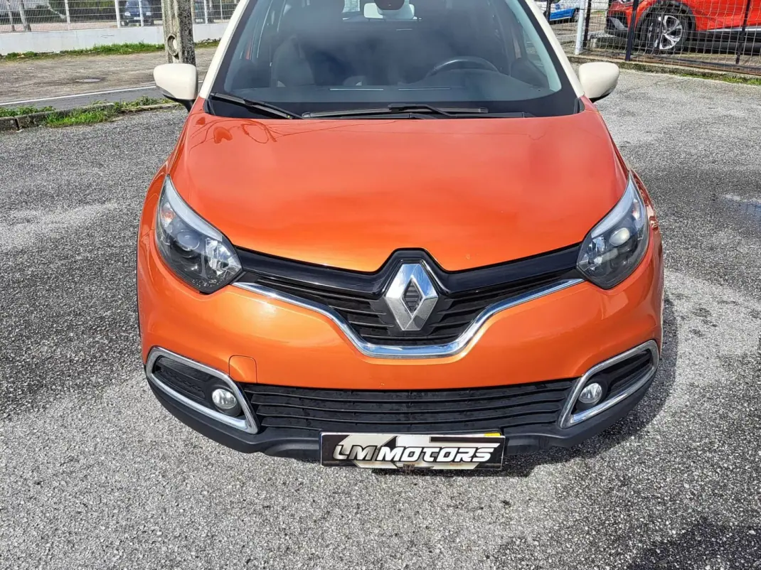 Renault Captur 2016 - 11450 EUR, 165268 km - AUTO.MOTO.pt - 165268km - foto 3 de 41