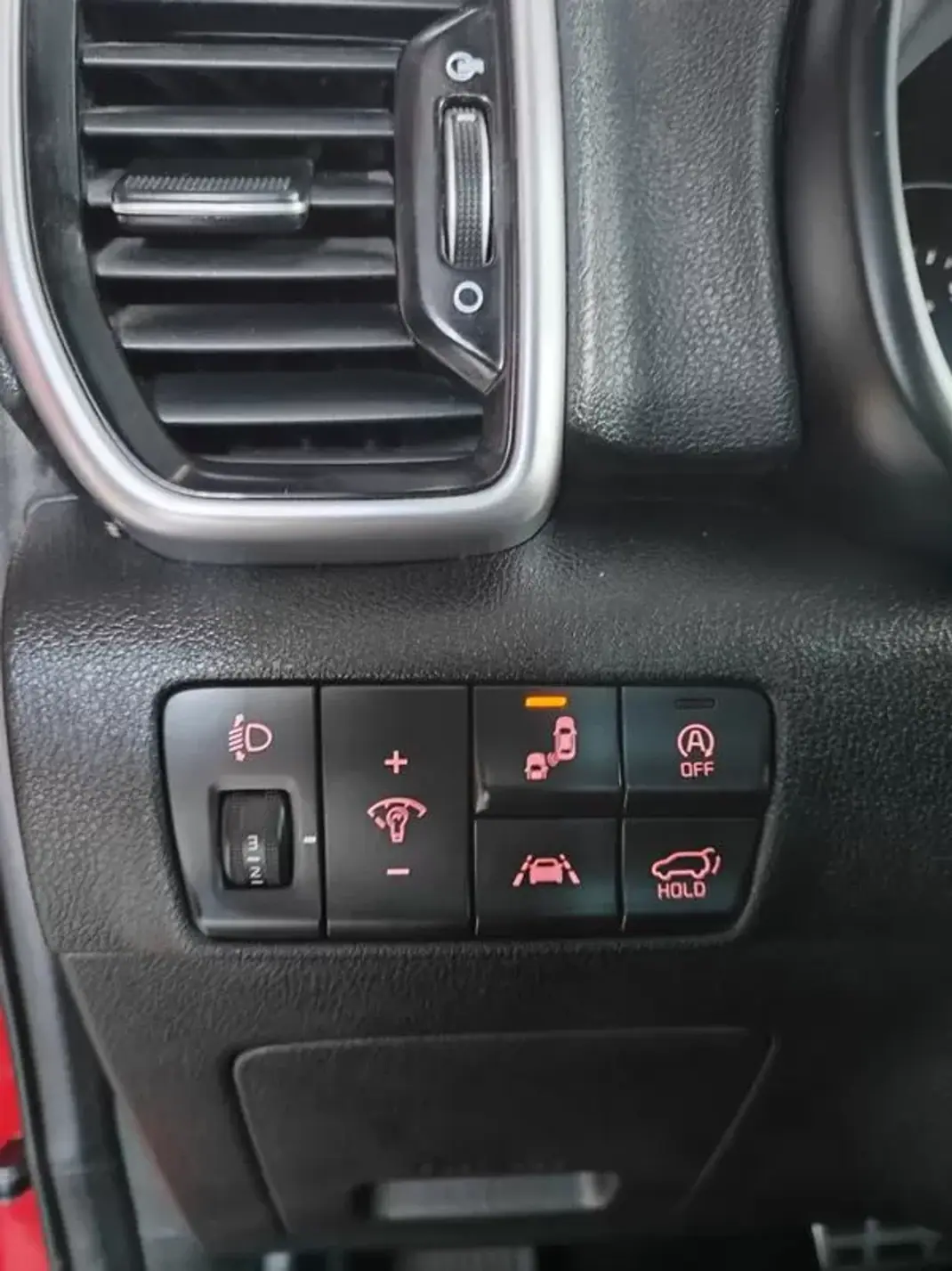 Kia Sportage 2021 - 19750 EUR, 67500 km - AUTO.MOTO.pt - 67500km - foto 24 de 36