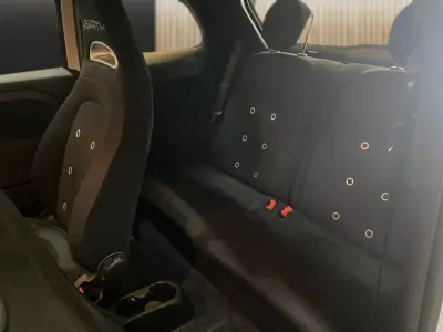 Abarth 595 2018 - 18800 EUR, 92411 km - AUTO.MOTO.pt - 92411km - foto 18 de 20