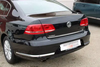 Volkswagen Passat 2011 - 10990 EUR, 174000 km - AUTO.MOTO.pt - 174000km - foto 11 de 30