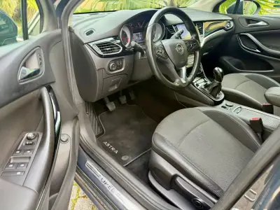 Opel Astra Sports Tourer 2016 - 10990 EUR, 127900 km - AUTO.MOTO.pt - 127900km - foto 2 de 35
