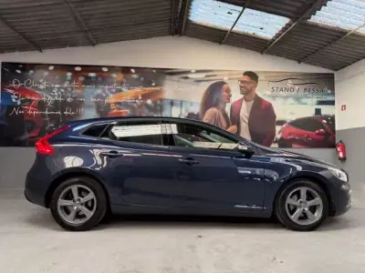Volvo V40 2014 - 7900 EUR, 263000 km - AUTO.MOTO.pt - 263000km - foto 6 de 14