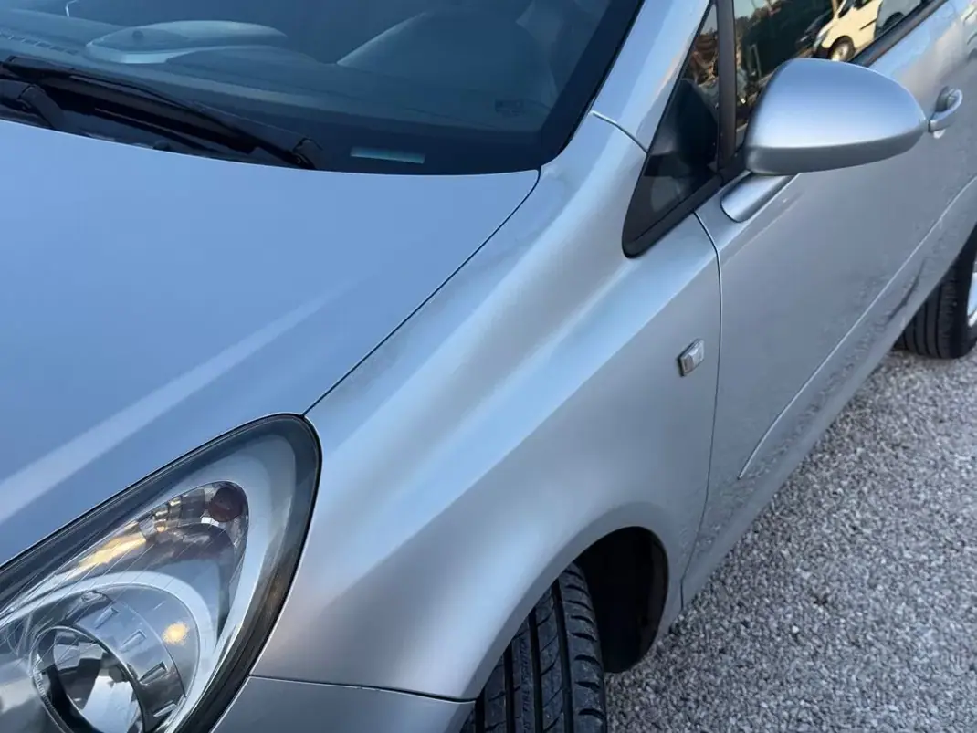 Opel 2007 - 4250 EUR, 139900 km - AUTO.MOTO.pt - 139900km - foto 16 de 17