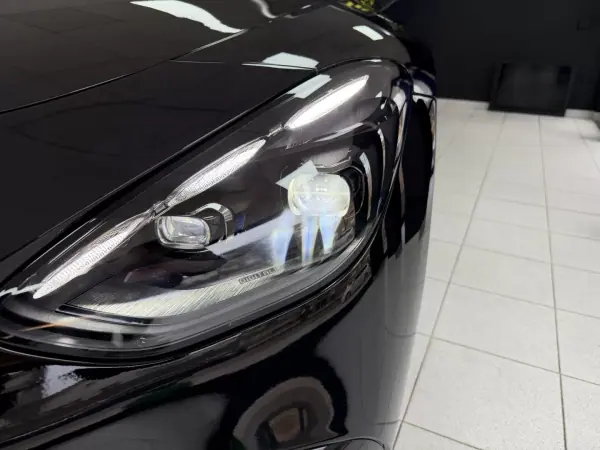 Mercedes-Benz AMG GT 2025 - 140000 EUR, 8886 km - AUTO.MOTO.pt - 8886km - foto 23 de 74