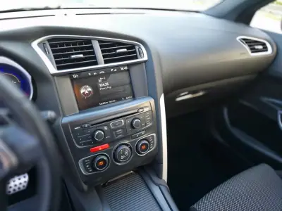 Citroën C4 2012 - 7500 EUR, 166700 km - AUTO.MOTO.pt - 166700km - foto 16 de 25