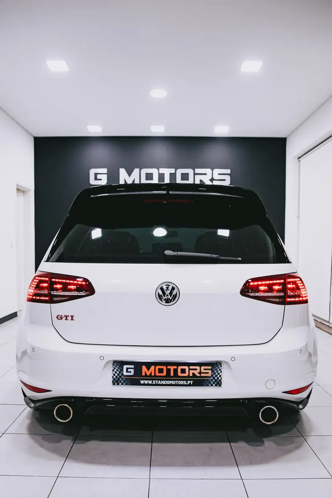 Volkswagen Golf 2016 - 29900 EUR, 137000 km - AUTO.MOTO.pt - 137000km - foto 8 de 19