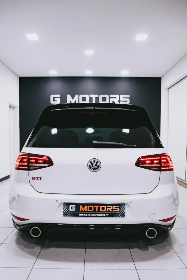 Volkswagen Golf 2016 - 29900 EUR, 137000 km - AUTO.MOTO.pt - 137000km - foto 8 de 19