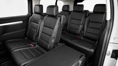 Peugeot e-Traveller 2023 - 20324 EUR, 210000 km - 210000km - foto 9 de 10