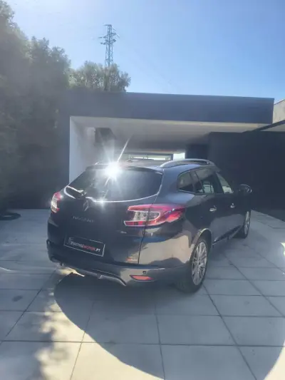 Renault Mégane 2012 - 8500 EUR, 240000 km - AUTO.MOTO.pt - 240000km - foto 6 de 26