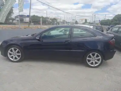 Mercedes-Benz C 220 2001 - 7900 EUR, 280000 km - AUTO.MOTO.pt - 280000km - foto 5 de 11