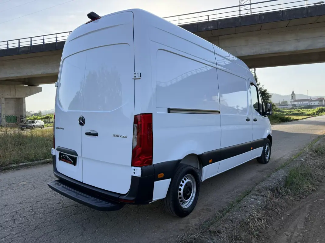 Mercedes-Benz 2022 - 24379 EUR, 109000 km - AUTO.MOTO.pt - 109000km - foto 12 de 25
