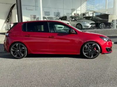 Peugeot 308 2015 - 19500 EUR, 120000 km - AUTO.MOTO.pt - 120000km - foto 13 de 36