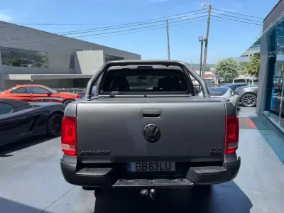 Volkswagen Amarok 2011 - 22900 EUR, 223000 km - AUTO.MOTO.pt - 223000km - foto 5 de 9