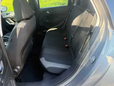 Peugeot 308 SW 2016 - 9450 EUR, 192000 km - AUTO.MOTO.pt - 192000km - foto 10 de 24