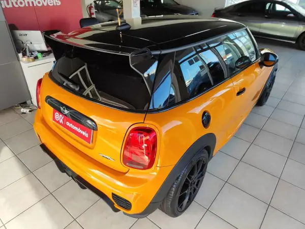 MINI John Cooper Works 2015 - 21500 EUR, 91950 km - AUTO.MOTO.pt - 91950km - foto 12 de 38