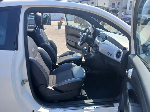Fiat 500C 2021 - 11500 EUR, 132445 km - AUTO.MOTO.pt - 132445km - foto 13 de 15
