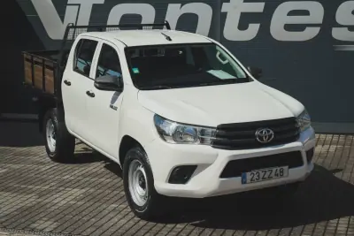 Toyota 2020 - 34880 EUR, 40250 km - AUTO.MOTO.pt - 40250km - foto 5 de 16