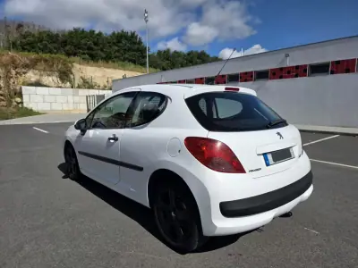 Peugeot 207 2008 - 2990 EUR, 360000 km - 360000km - foto 3 de 7
