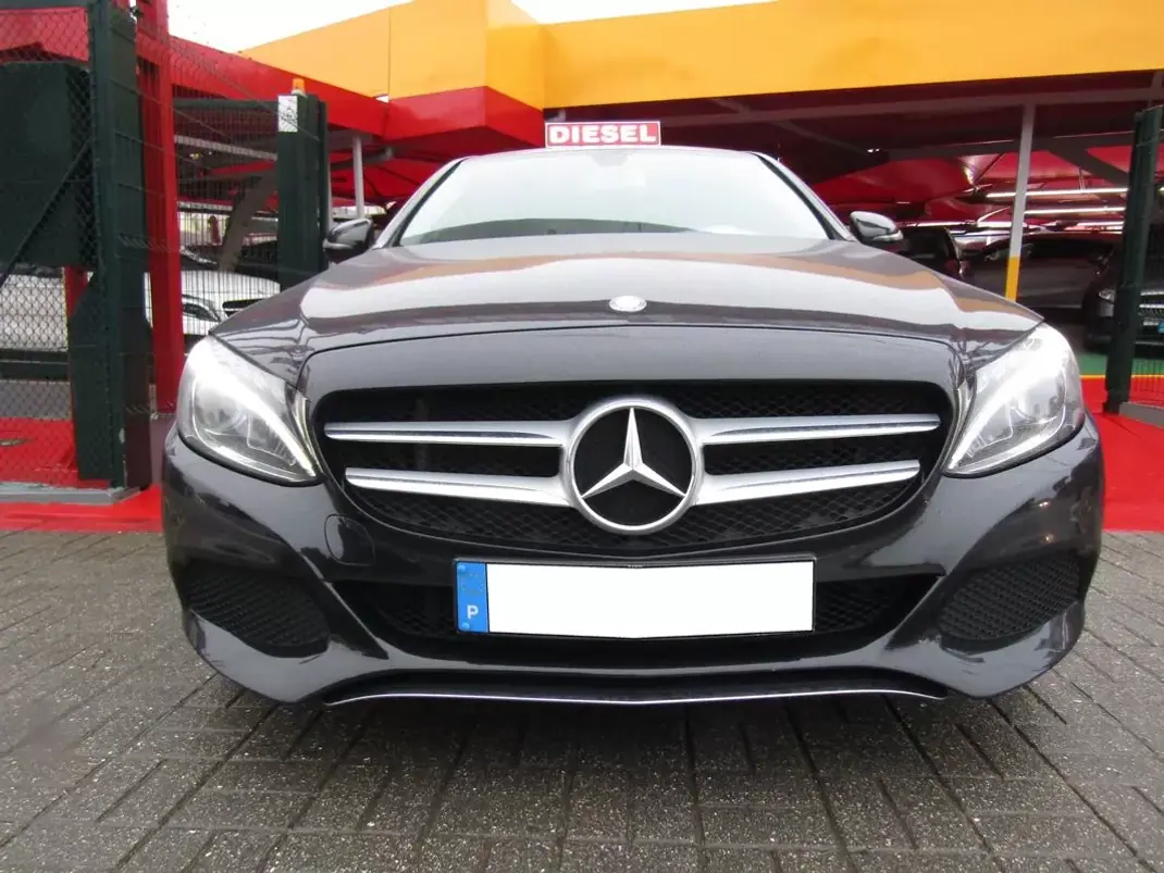 Mercedes-Benz C 200 2016 - 23900 EUR, 174130 km - 174130km - foto 21 de 22