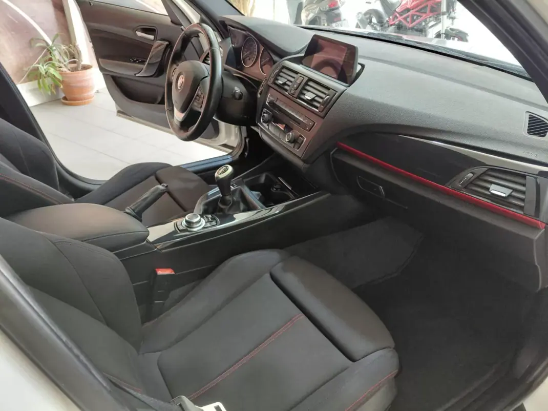 BMW 116 2013 - 11900 EUR, 218000 km - AUTO.MOTO.pt - 218000km - foto 17 de 18