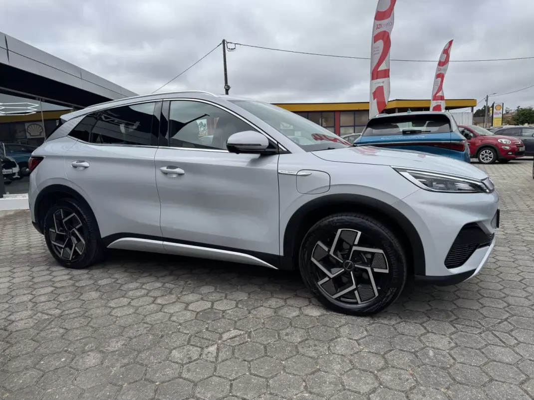 BYD Atto 3 2024 - 29500 EUR, 37000 km - AUTO.MOTO.pt - 37000km - foto 5 de 45