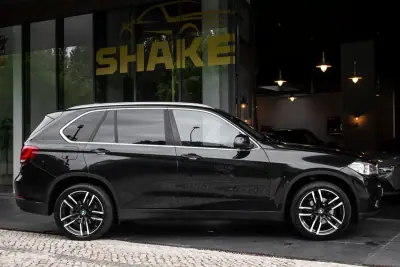 BMW X5 2015 - 27900 EUR, 170106 km - AUTO.MOTO.pt - 170106km - foto 5 de 44