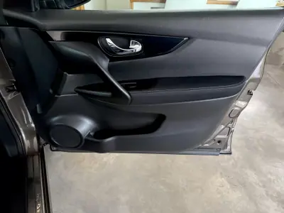 Nissan Qashqai 2015 - 14500 EUR, 171000 km - AUTO.MOTO.pt - 171000km - foto 61 de 86