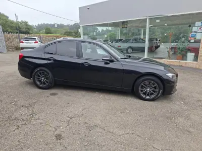 BMW 318 2016 - 14870 EUR, 208238 km - AUTO.MOTO.pt - 208238km - foto 5 de 22