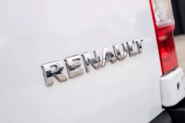 Renault MASTER 2.2DCI CAIXA ABERTA 2023 - 22750 EUR, 166000 km - AUTO.MOTO.pt - 166000km - foto 17 de 20