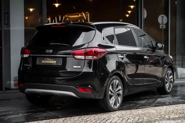 Kia Carens 2018 - 10790 EUR, 241075 km - AUTO.MOTO.pt - 241075km - foto 4 de 40