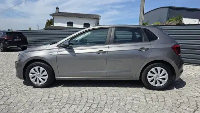 Volkswagen Polo 2018 - 11890 EUR, 88000 km - AUTO.MOTO.pt - 88000km - foto 2 de 31