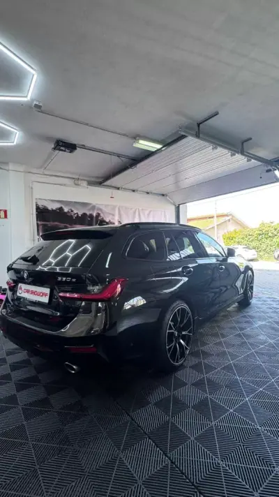 BMW 330e 2021 - 22900 EUR, 213000 km - AUTO.MOTO.pt - 213000km - foto 4 de 13