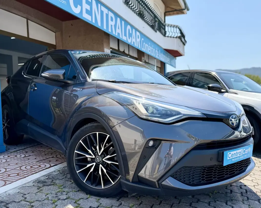 Toyota C-HR 2020 - 24950 EUR, 67000 km - AUTO.MOTO.pt - 67000km - foto 1 de 26