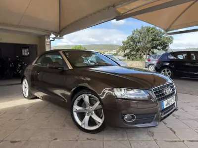 Audi A5 Cabrio 2011 - 14950 EUR, 274529 km - AUTO.MOTO.pt - 274529km - foto 12 de 37