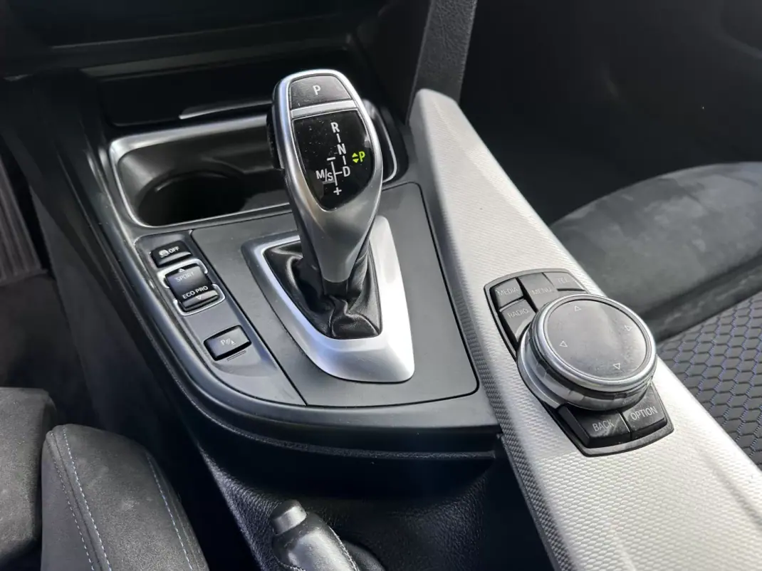 BMW 420 Gran Coupé 2014 - 17900 EUR, 150470 km - AUTO.MOTO.pt - 150470km - foto 48 de 71