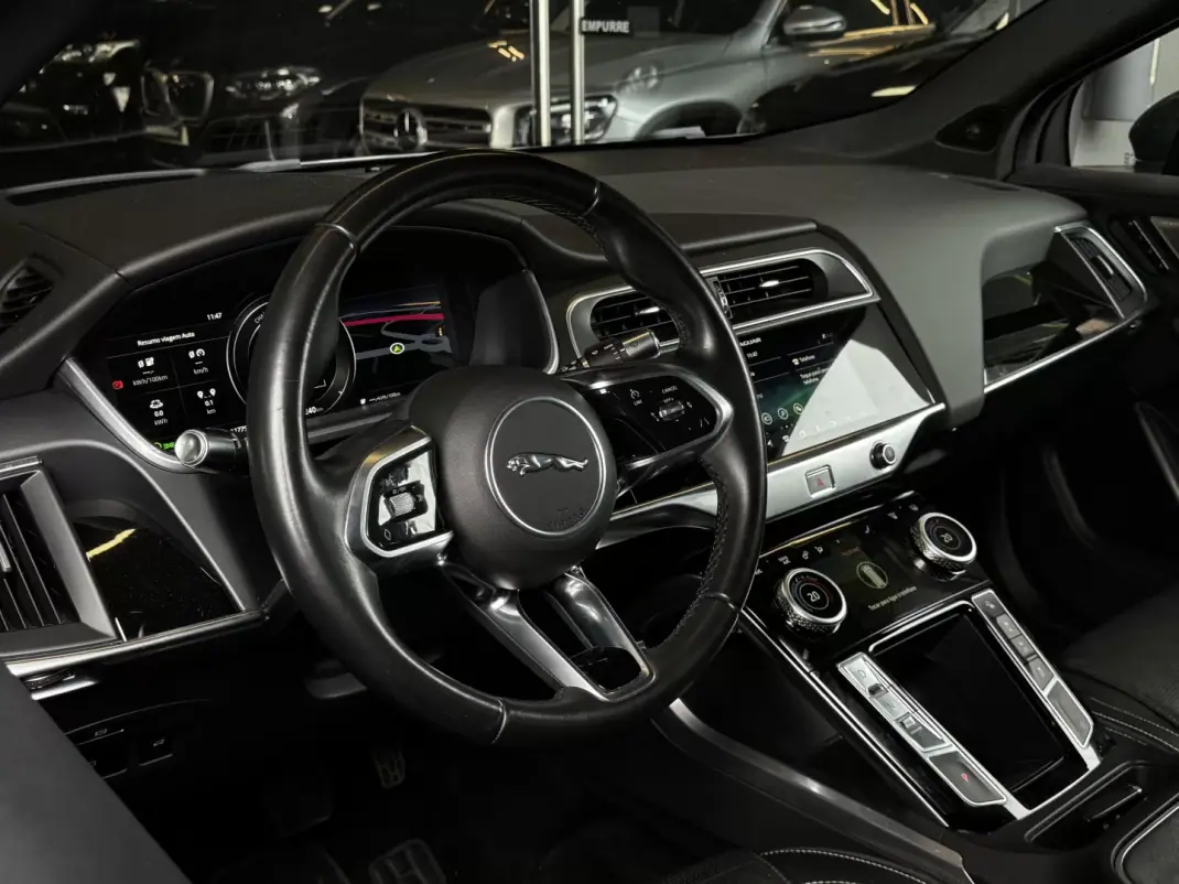Jaguar I-Pace 2018 - 26990 EUR, 118500 km - AUTO.MOTO.pt - 118500km - foto 15 de 35