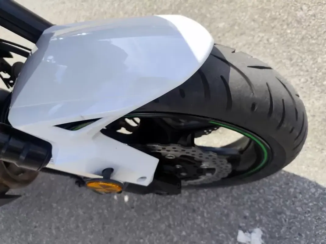 Kawasaki Versys 2019 - 5980 EUR, 70000 km - AUTO.MOTO.pt - 70000km - foto 21 de 24