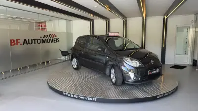 Renault Twingo 2009 - 4900 EUR, 139709 km - AUTO.MOTO.pt - 139709km - foto 5 de 52