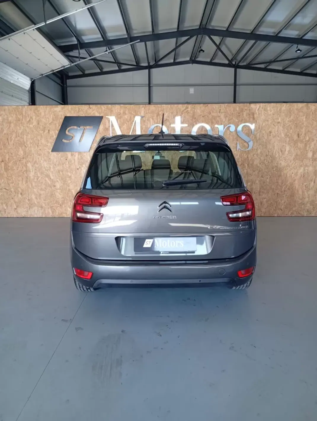 Citroën C4 Spacetourer 2021 - 18900 EUR, 81600 km - AUTO.MOTO.pt - 81600km - foto 8 de 20