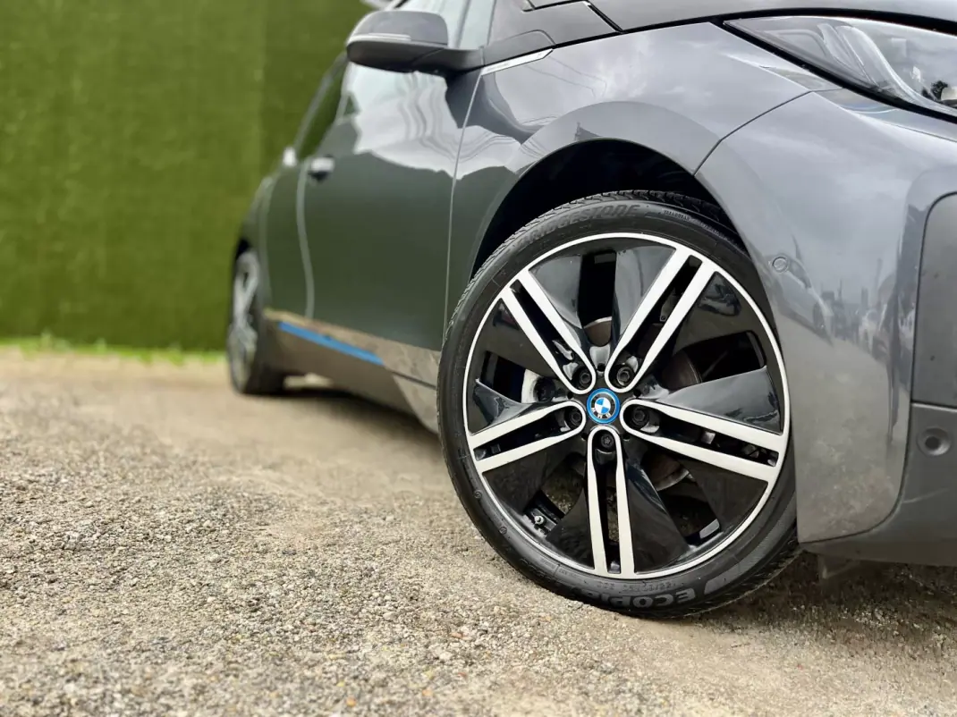 BMW i3 2021 - 22500 EUR, 38000 km - AUTO.MOTO.pt - 38000km - foto 6 de 27