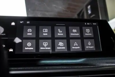 Peugeot 5008 2025 - 34700 EUR, 24106 km - AUTO.MOTO.pt - 24106km - foto 42 de 46