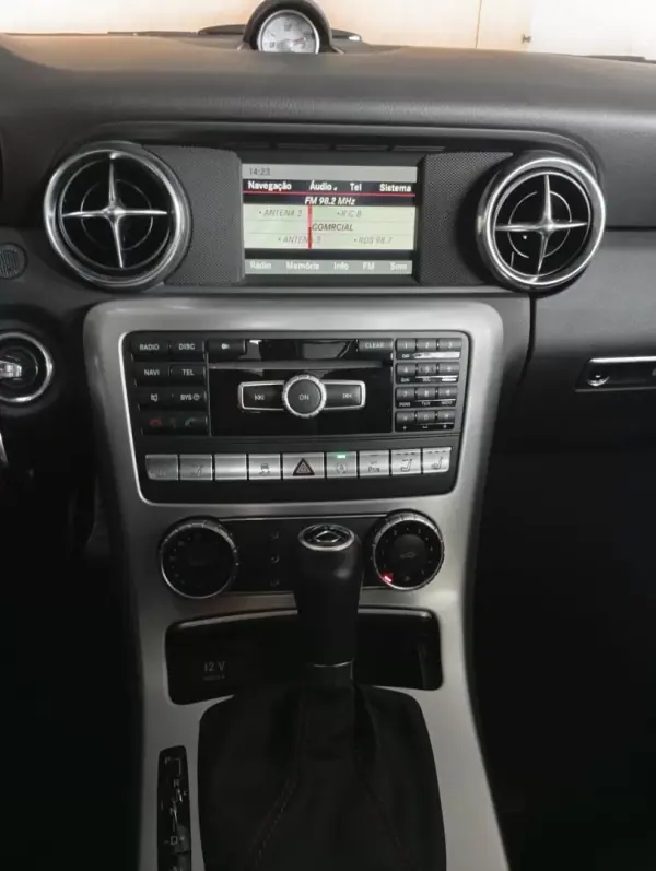 Mercedes-Benz SLK 200 2015 - 31500 EUR, 21787 km - AUTO.MOTO.pt - 21787km - foto 24 de 28