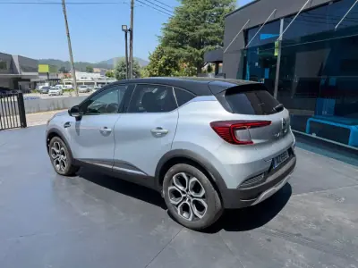 Renault Captur 2023 - 17900 EUR, 78481 km - AUTO.MOTO.pt - 78481km - foto 5 de 13