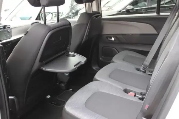 Citroën C4 Spacetourer 2019 - 15400 EUR, 143600 km - AUTO.MOTO.pt - 143600km - foto 8 de 30